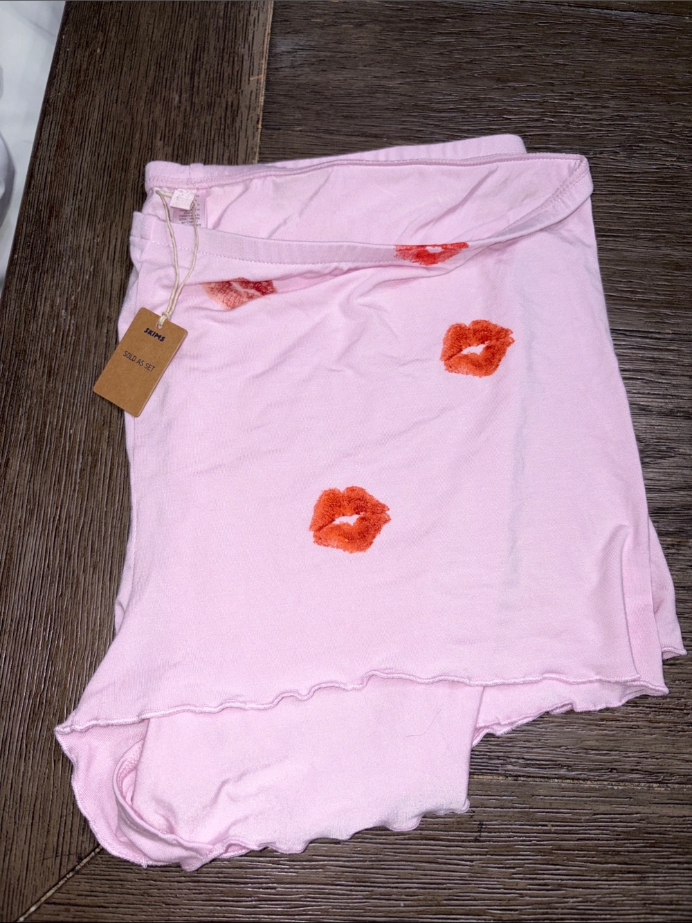 NWT Limited Edition Valentines Day SKIMS Pink Lip Print Pajama Shorts